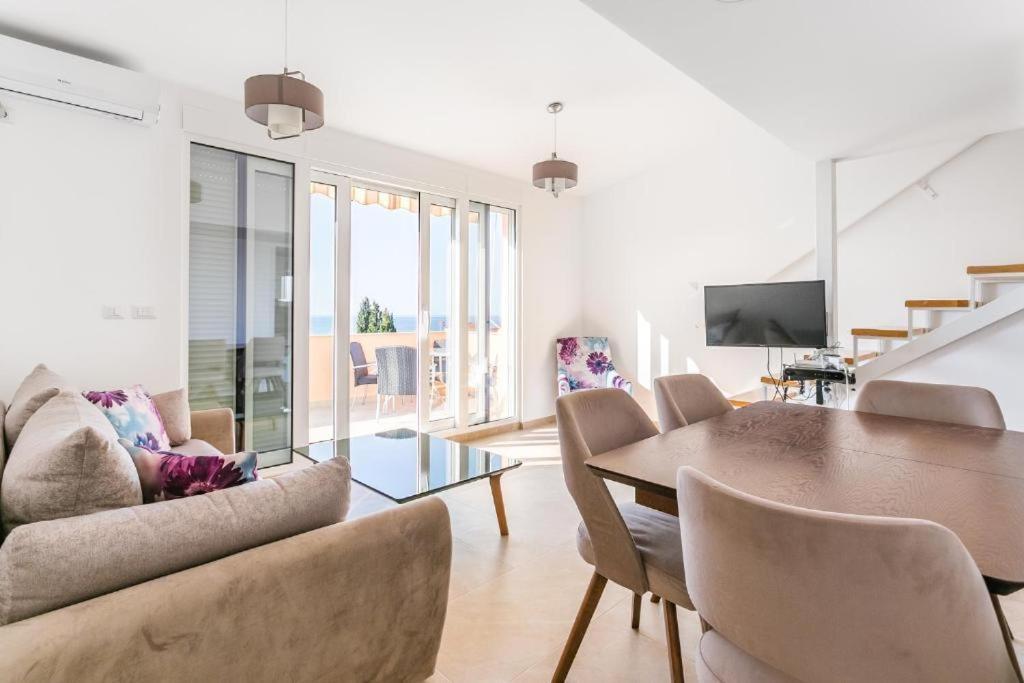 Apartments Aleksandar Petrovac ภายนอก รูปภาพ