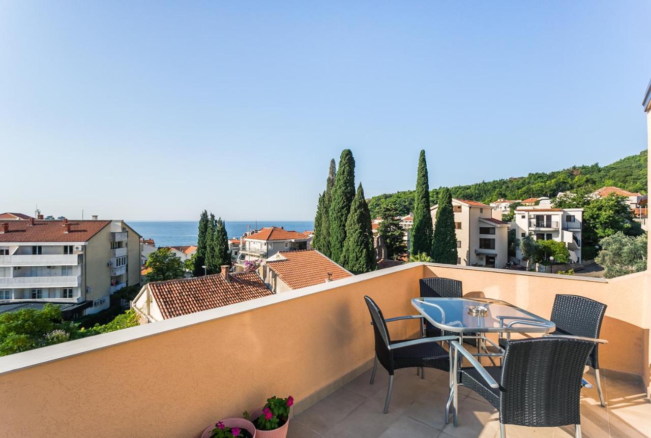 Apartments Aleksandar Petrovac ภายนอก รูปภาพ